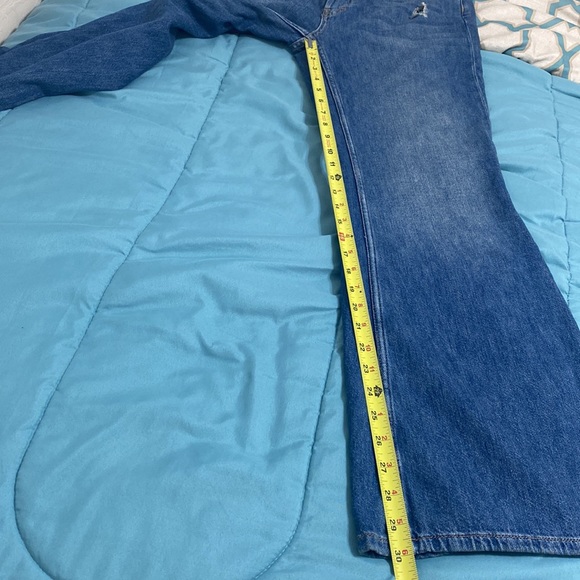 We The Free People Relaxed Heritage Flared Distressed Jeans Size 28 - Picture 14 of 16